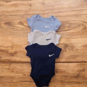 Nike  Onsie Blue and White Lot Of 3
